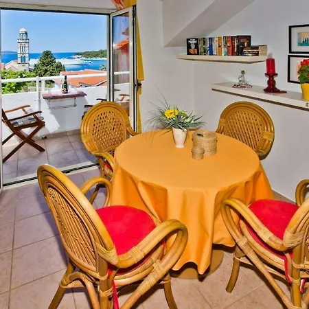 アパート Jacky フヴァル