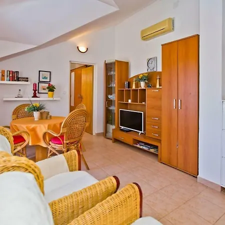 Jacky Apartman *